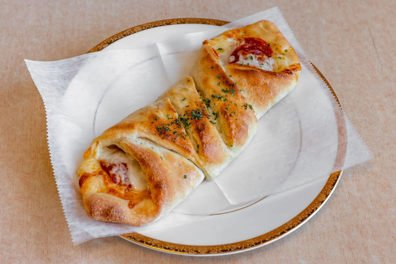 Pepperoni roll
